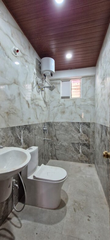 Bathroom in 3 BHK Builder Floor at Kondapur – for Rent