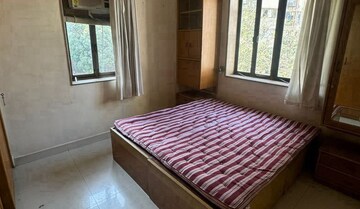 Bedroom in 2 BHK Apartment at Empire Estate, Malabar Hill – for Sale