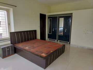 Bedroom in 2 BHK Apartment at Mirchandani Palms, Rahatani – for Rent