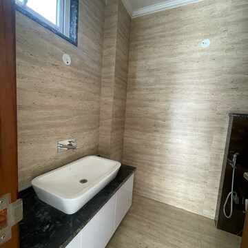 Bathroom in 3 BHK Builder Floor at BPTP Amstoria Country Floor, Sector 102 – for Rent
