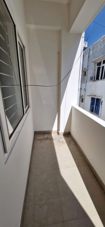 Building Lobby in 3 BHK Builder Floor at Kondapur – for Rent