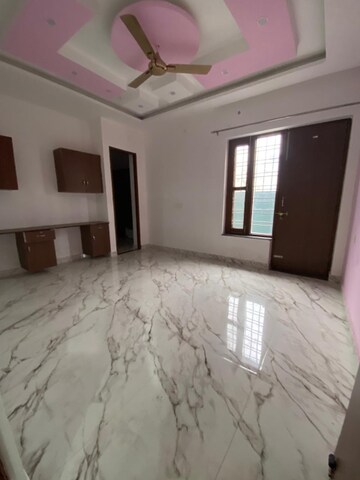 Bedroom in 3 BHK Independent House at Sahastradhara Road – for Rent