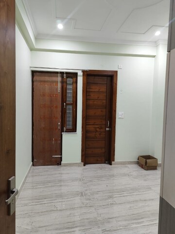 Room in 3 BHK Independent House at Sahastradhara Road – for Rent