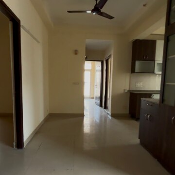 Room in 3 BHK Apartment at Amrapali Princely Estate, Sector 76 – for Rent