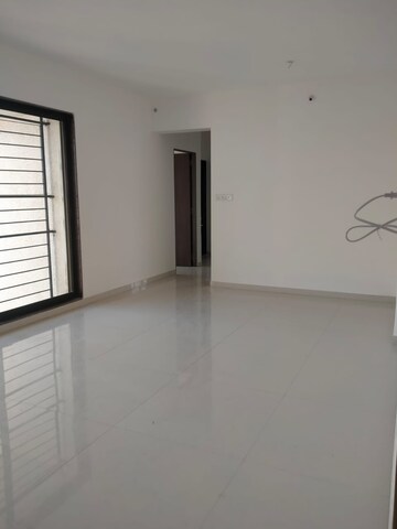 Room in 2 BHK Apartment at Acme Avenue, Kandivali West – for Rent