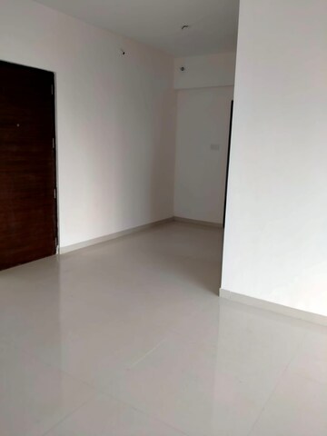 Room in 2 BHK Apartment at Acme Avenue, Kandivali West – for Rent