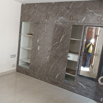 Furnished Amenities in 2 BHK Builder Floor at Malviya Nagar – for Sale