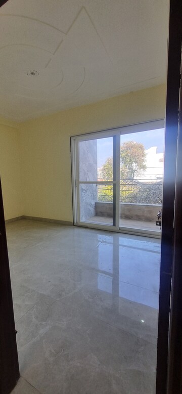 Room in 2 BHK Builder Floor at Sai Kunj New Palam  vihar, New Palam Vihar Phase 3 – for Sale