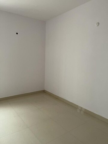 Room in 2 BHK Apartment at Goldstone Imperial Park, Narsingi – for Sale