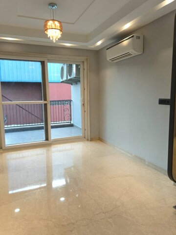Room in 4 BHK Builder Floor at Ansal Sushant Lok I, Sector 43 – for Sale