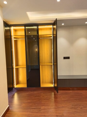 Room in 4 BHK Builder Floor at Ansal Sushant Lok I, Sector 43 – for Sale