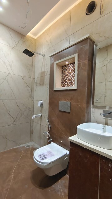 Bathroom in 3 BHK Builder Floor at Parklands, Sector 85 – for Sale