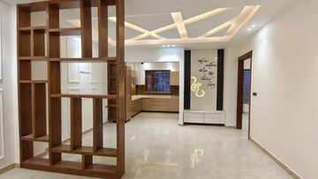 Room in 3 BHK Builder Floor at Parklands, Sector 85 – for Sale