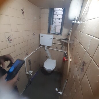 रेसिडेन्शियल फ्लॅट वर्ग फुट फॉर रीसेल इन गोरेगाव वेस्ट मुंबई  8108805