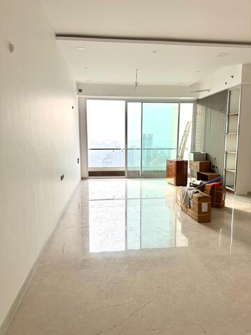 Room in 3.5 BHK Apartment at Marathon Monte South, Byculla West – for Rent