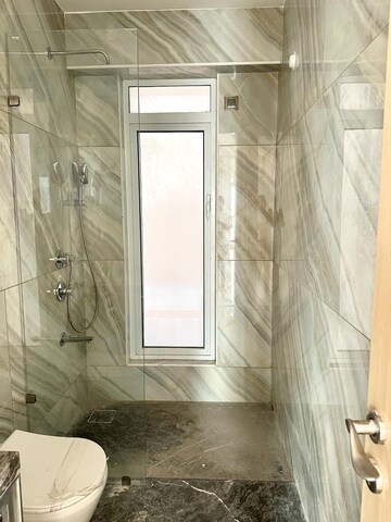 Bathroom in 3.5 BHK Apartment at Marathon Monte South, Byculla West – for Rent