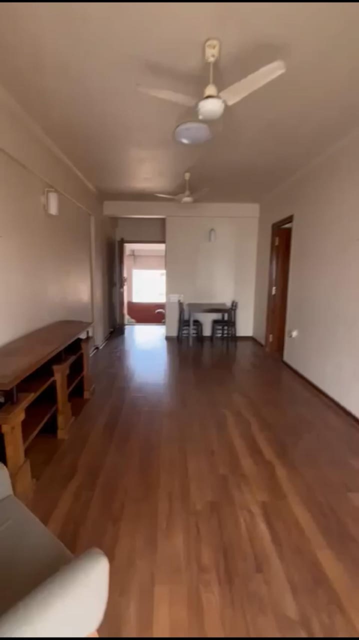 1 BHK + Extra Room Apartment For Sale in Colaba 