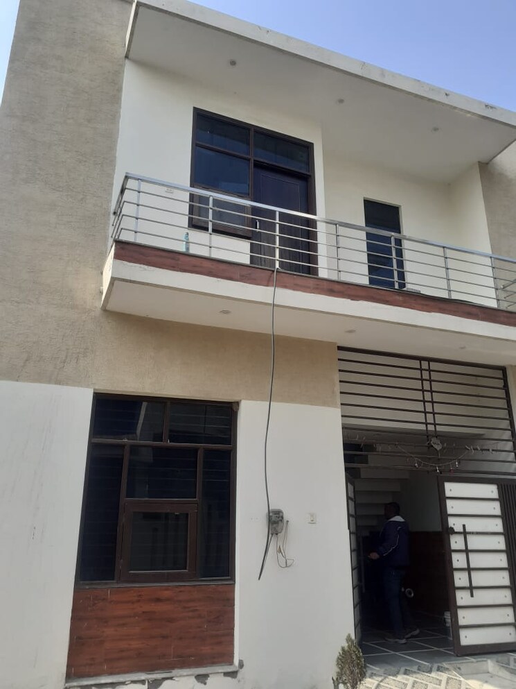 Exterior View, modipuram 3 Bedroom 81 Sq.Yd. Independent House In Modipuram Meerut 8108832