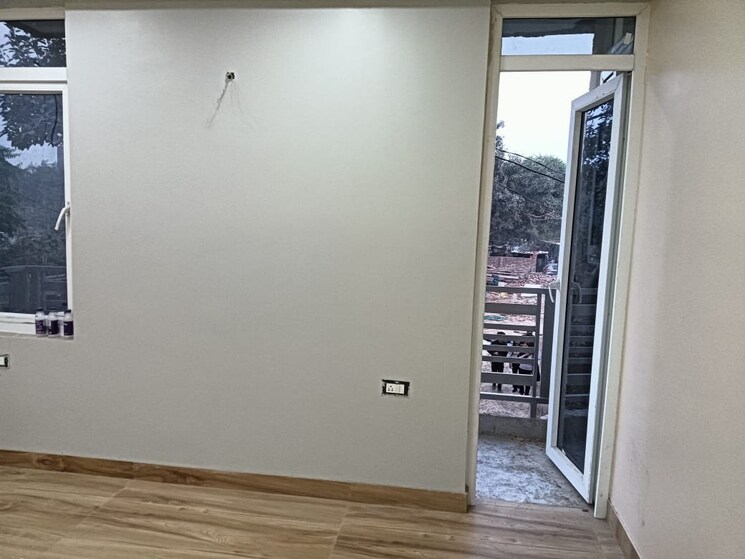 Room, sector 82 2 Bedroom 1400 Sq.Ft. Apartment In Sector 82 Noida 8108959