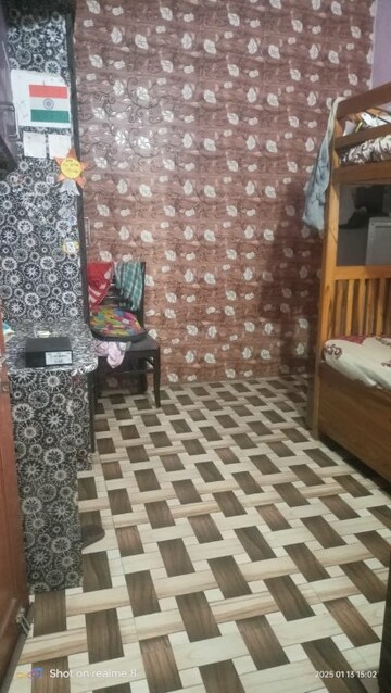Room in 5 BHK Independent House at Ratanpur Sadak – for Sale