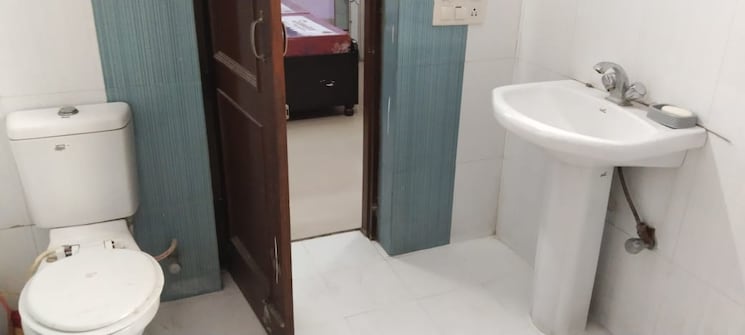 Bathroom, dhakoli 2 Bedroom 100 Sq.Ft. Builder Floor In Dhakoli Zirakpur 8108967