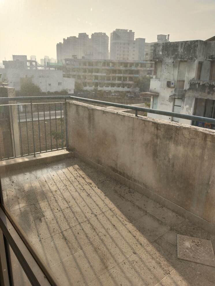 Balcony, vatika-city-homes 3 Bedroom 1690 Sq.Ft. Apartment In Sector 83 Gurgaon 8108972