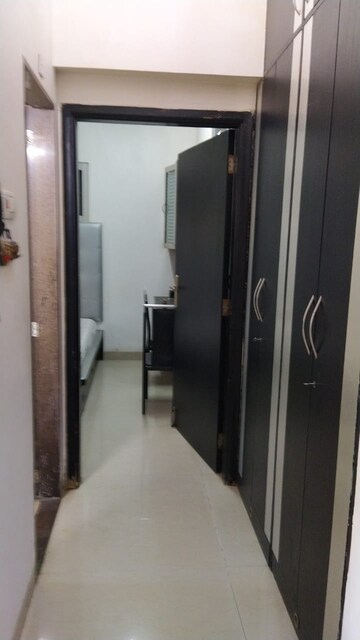 Room in 1 BHK Apartment at K Raheja Heights, Malad East – for Rent