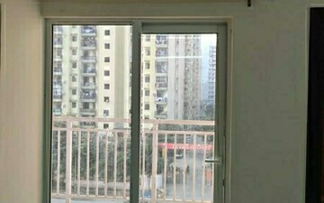 3 BHK Apartment For Rent in Gaurs Cascades, Raj Nagar Extension