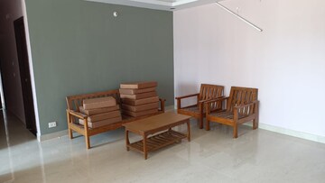 Living Room in 3 BHK Apartment at Gomti Nagar – for Rent