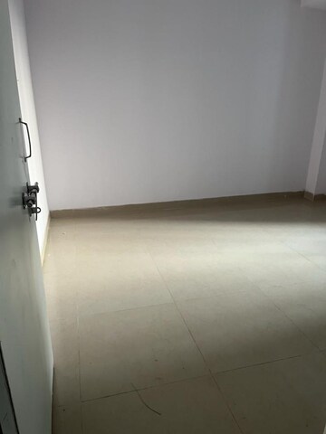 Room in 1 BHK Apartment at Unnat Nagar 43-44, Goregaon West – for Rent