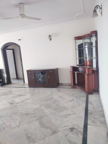 Furnished Amenities in 3.5 BHK Apartment at Ardee City The Residency, Sector 52 – for Rent