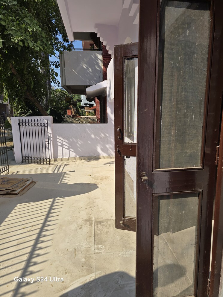 Balcony, palam-vihar-residents-association 4 Bedroom 173 Sq.Yd. Independent House In Palam Vihar Gurgaon 8109115