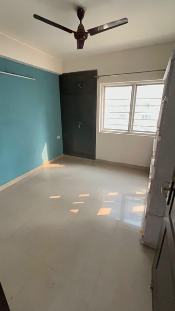 Room in 3 BHK Apartment at ABA Cherry County, Tech Zone 4 Greater Noida – for Rent