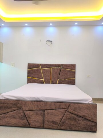 Bedroom in 1.5 BHK Builder Floor at Ansal Sushant Lok I, Sector 43 – for Rent
