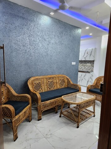 Living Room in 1 BHK Builder Floor at Dronpuri – for Rent