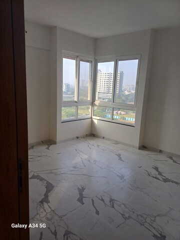 Room in 3 BHK Apartment at Shroff Aureta, Koregaon Park Annexe – for Rent