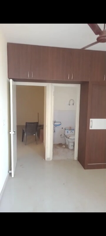 Room in 2 BHK Apartment at Pyramid Heights, Sector 85 – for Rent