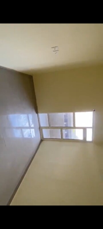 Room in 2 BHK Apartment at Pyramid Heights, Sector 85 – for Rent