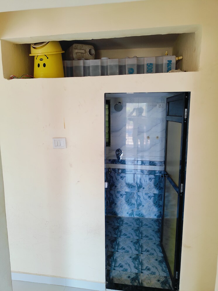 Bathroom, gunjan-apartment-dombivali 1 Bedroom 578 Sq.Ft. Apartment In Dombivli East Thane 8109366