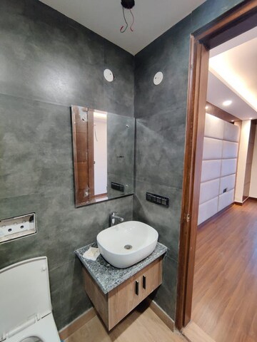 Bathroom in 4 BHK Builder Floor at Nirvana Country Birch Court, Sector 50 – for Sale