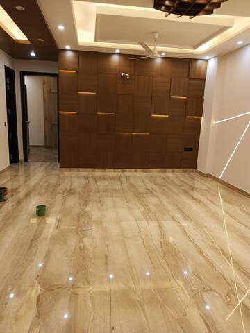 Kitchen in 4 BHK Builder Floor at Nirvana Country Birch Court, Sector 50 – for Sale