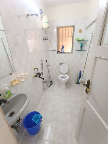Bathroom in 1 RK Apartment at Bandra West – for Rent