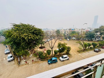 Master Bedroom in 3 BHK Builder Floor at Uppal Southend, Sector 49 – for Rent