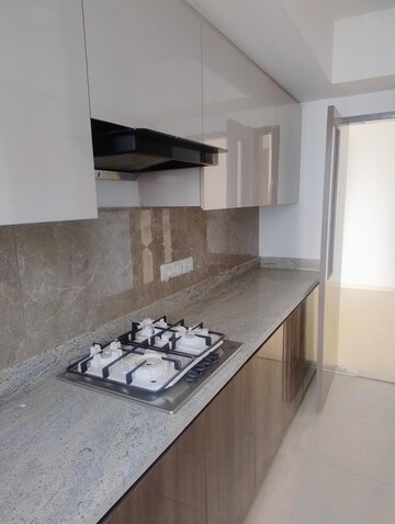 Kitchen in 3 BHK Apartment at DLF The Ultima, Sector 81 – for Rent