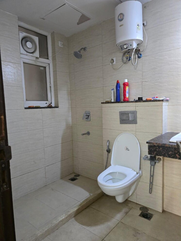 Master Bedroom, amolik-residency 2 Bedroom 120 Sq.Yd. Builder Floor In Sector 86 Faridabad 8109416