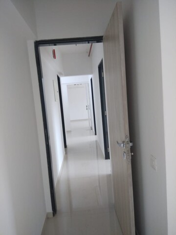 Room in 3 BHK Apartment at Kanakia Levels, Malad East – for Rent