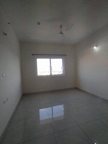 Room in 2 BHK Apartment at Prestige Park Square, Bannerghatta Road – for Rent