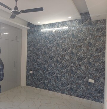 Bedroom in 1 BHK Builder Floor at Dronpuri – for Rent