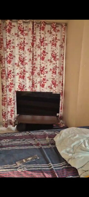 Bedroom in 1 BHK Apartment at Ekta Tower, Parel – for Rent
