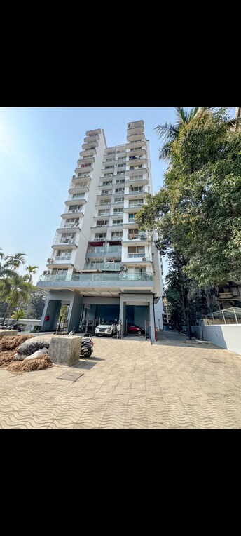 1 BHK Apartment For Resale in Sakhi Apartment Kandivali West Mumbai  8109528